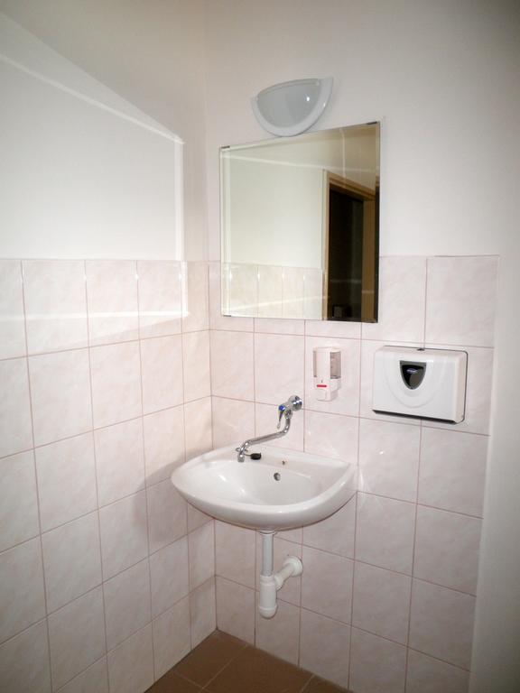 Centrum Ubytovani Břeclav Dış mekan fotoğraf